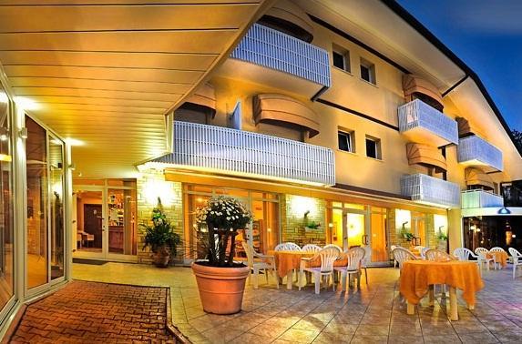 Hotel San Giorgio Lignano Sabbiadoro Exterior foto