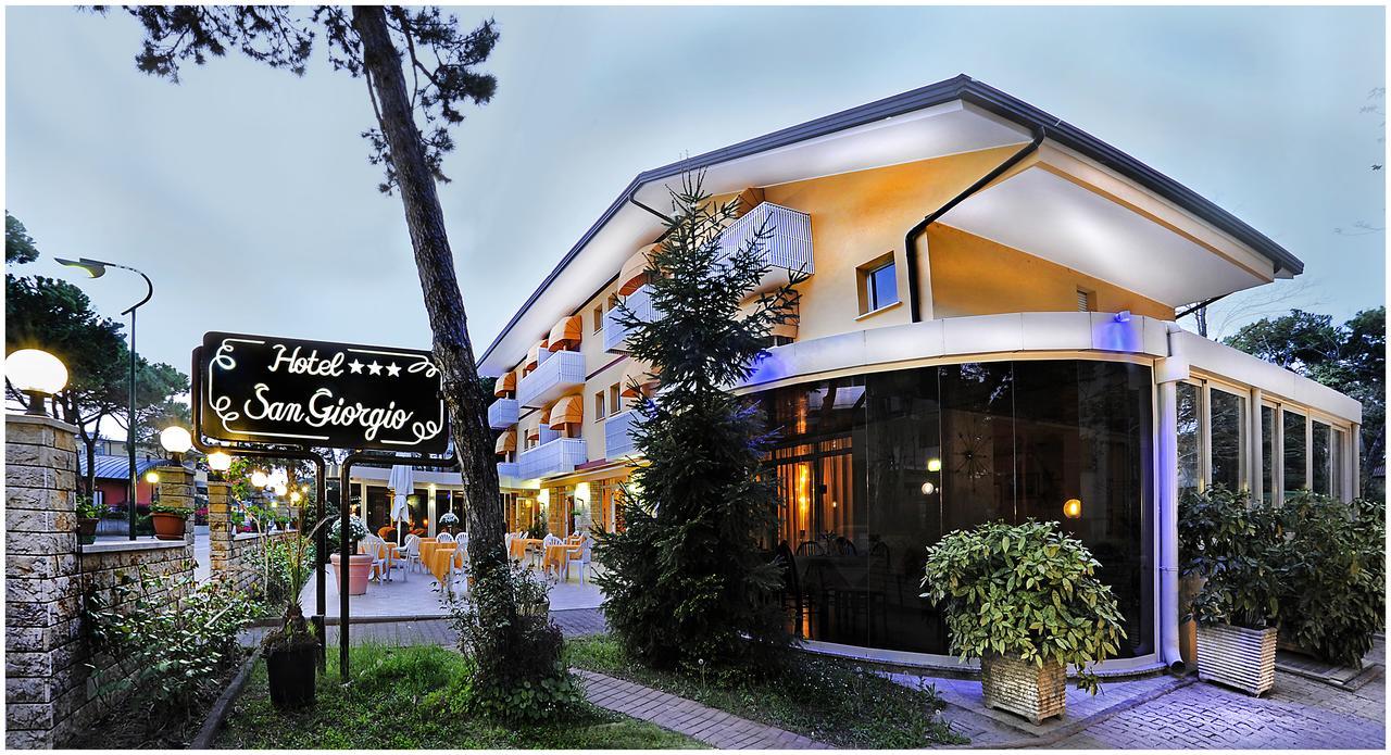 Hotel San Giorgio Lignano Sabbiadoro Exterior foto